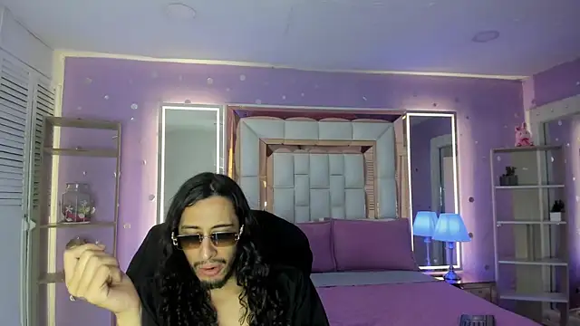 Goldentemptation  online show from 07-10-26, 08:20
