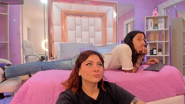 Goldentemptation  online show from 03-31-26, 07:49