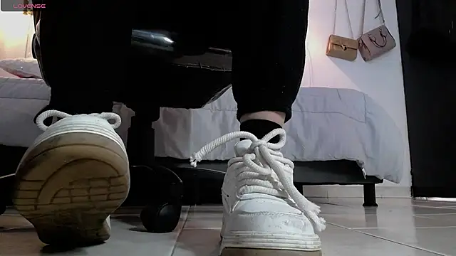 Sharma Amayra online show from 03-27-26, 07:04