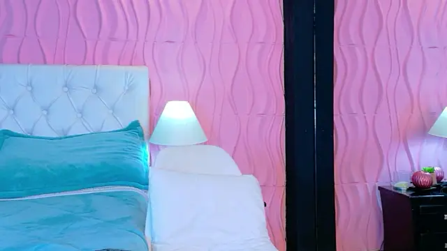 Mia Cherry   online show from 03-24-26, 07:36