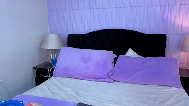 Mia Cherry   online show from 02-07-26, 01:30