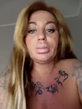 MiaMooly online show from 04-17-26, 05:27