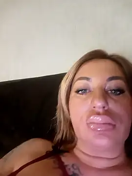 MiaMooly online show from 01-18-26, 09:29