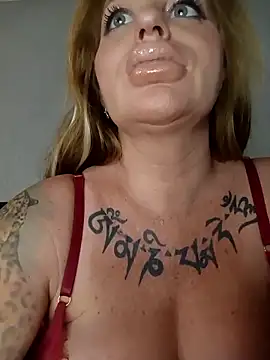 MiaMooly online show from 03-05-26, 06:26