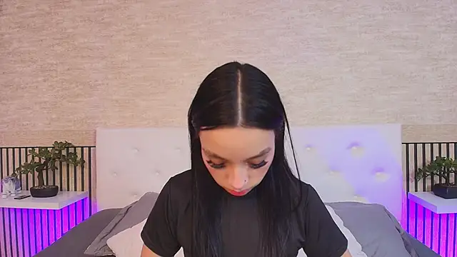 Elizabeth Ferrer online show from 02-25-26, 11:54