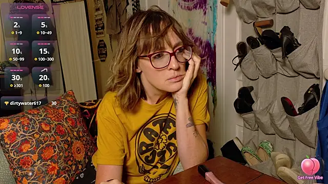 Snapshot of BrookiesLife chatting on 06-16-26, 01:49 BrookiesLife online show from 06-16-26, 01:49