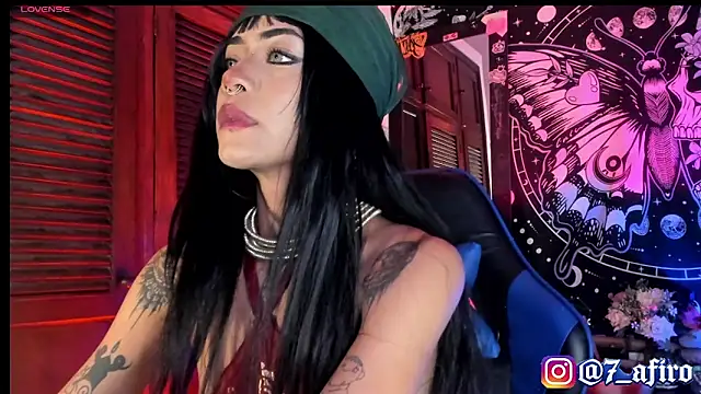 Snapshot of Ivy_Byte chatting on 03-01-26, 11:05 Ivy Byte online show from 03-01-26, 11:05