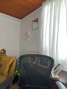 Snapshot of JulietaRiios chatting on 05-16-26, 06:51 JulietaRiios online show from 05-16-26, 06:51