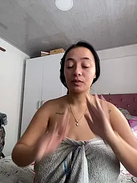 Snapshot of JulietaRiios chatting on 05-19-26, 05:31 JulietaRiios online show from 05-19-26, 05:31