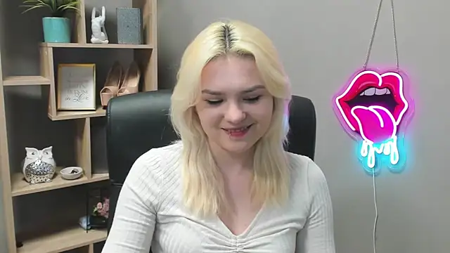 SweetLilyxo online show from 02-28-26, 07:41