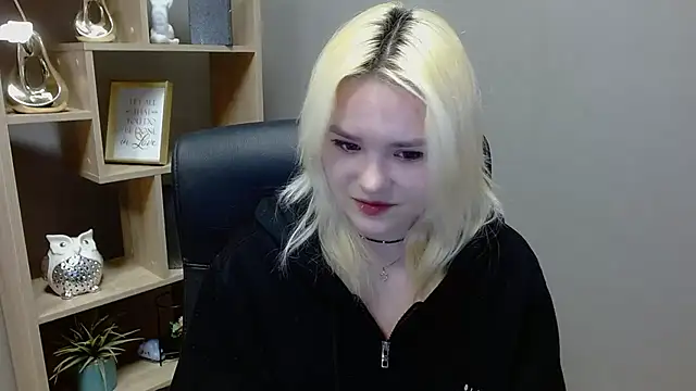 SweetLilyxo online show from 02-03-26, 08:52