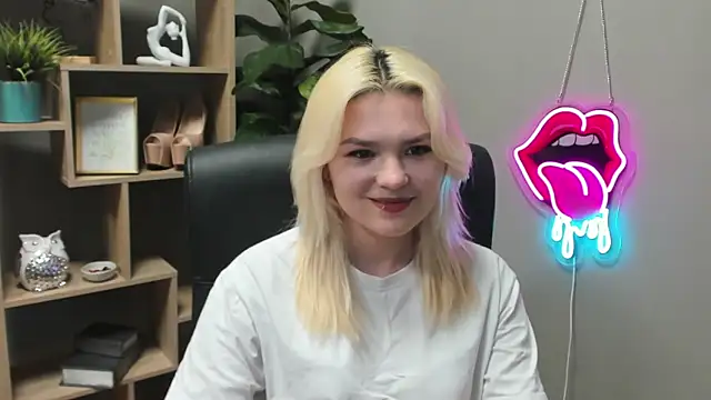 SweetLilyxo online show from 03-05-26, 02:24