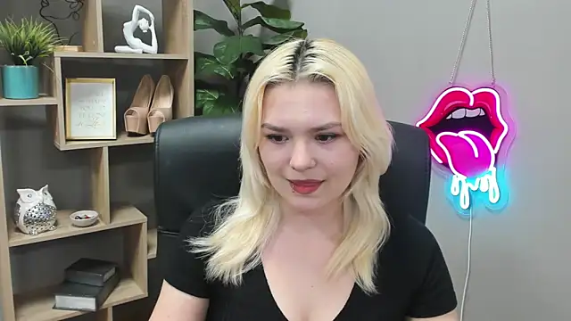 SweetLilyxo online show from 03-07-26, 07:37