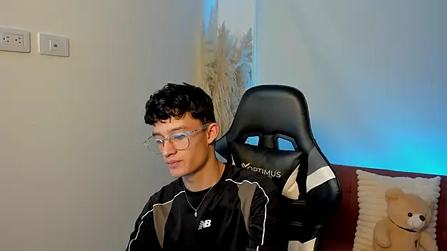 Patrick Howland  online show from 03-05-26, 03:36