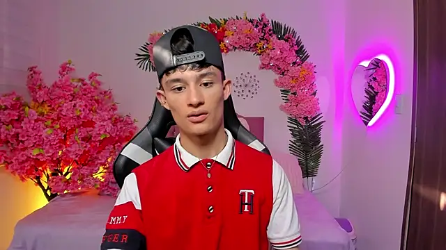 Patrick Howland  online show from 04-08-26, 09:05