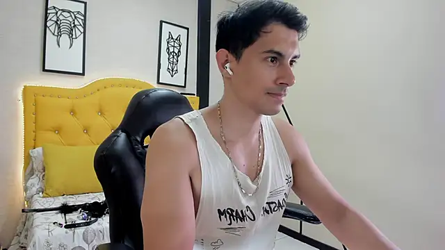 Mike Conors online show from 03-11-26, 01:43