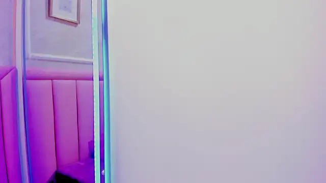 Raven love online show from 04-14-26, 01:49