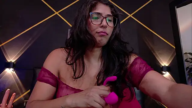 serena kournikova online show from 02-25-26, 09:36