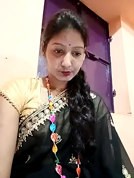 Snapshot of Ayesharani1 chatting on 04-09-26, 04:13 Ayesharani1 online show from 04-09-26, 04:13