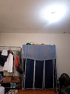 thom 1 online show from 04-10-26, 10:17