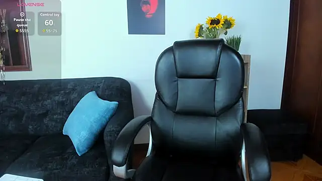 PamelaQueen  online show from 03-14-26, 04:57