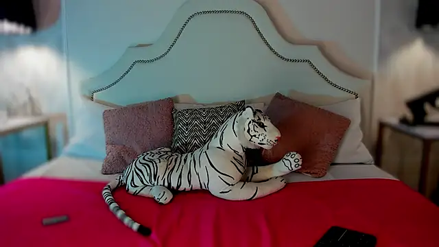 Snapshot of niicole_garner chatting on 02-11-26, 04:40 niicole garner online show from 02-11-26, 04:40