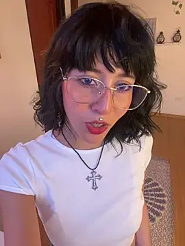 Snapshot of Capricornmystic1 chatting on 04-20-26, 11:06 Capricornmystic1 online show from 04-20-26, 11:06
