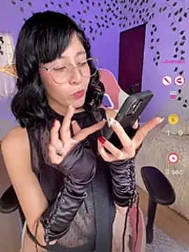 Snapshot of Capricornmystic1 chatting on 06-04-26, 07:18 Capricornmystic1 online show from 06-04-26, 07:18