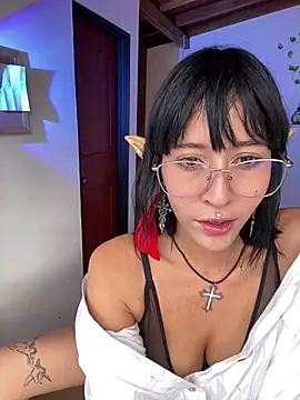 Snapshot of Capricornmystic1 chatting on 04-22-26, 08:26 Capricornmystic1 online show from 04-22-26, 08:26