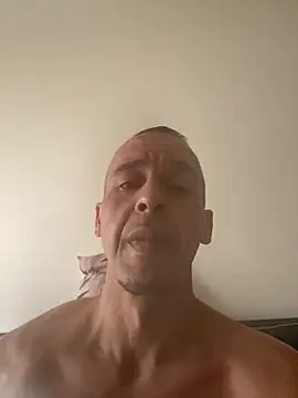 Snapshot of creativeX chatting on 03-04-26, 04:37 creativeX online show from 03-04-26, 04:37