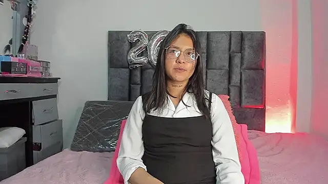 Sharlottee   online show from 03-01-26, 10:10