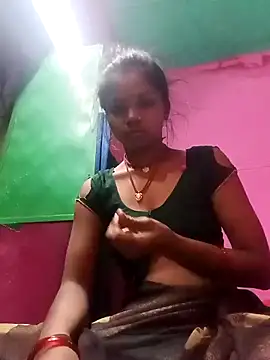 Snapshot of Cut_ikina chatting on 04-21-26, 11:22 Cut ikina online show from 04-21-26, 11:22