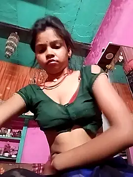 Snapshot of Cut_ikina chatting on 06-25-26, 10:26 Cut ikina online show from 06-25-26, 10:26