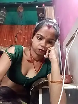 Snapshot of Cut_ikina chatting on 05-17-26, 03:23 Cut ikina online show from 05-17-26, 03:23