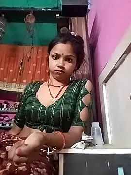 Snapshot of Cut_ikina chatting on 05-07-26, 10:24 Cut ikina online show from 05-07-26, 10:24