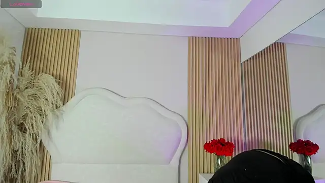 rebeca taylor online show from 03-05-26, 03:36