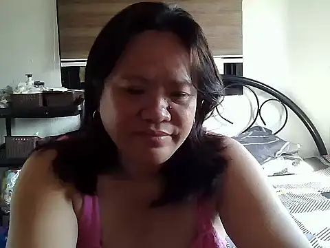 Snapshot of yummychubby29 chatting on 02-21-26, 02:35 yummychubby29 online show from 02-21-26, 02:35