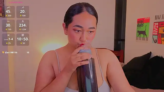 Snapshot of hipatia1moretime chatting on 02-11-26, 06:46 hipatia1moretime online show from 02-11-26, 06:46