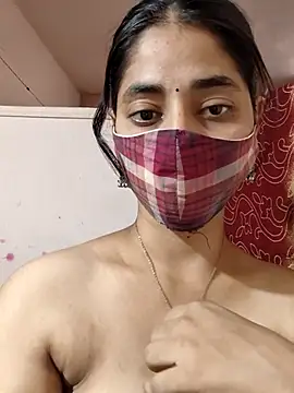 Snapshot of Kitti-Sharma chatting on 07-10-26, 06:35 Kitti-Sharma online show from 07-10-26, 06:35