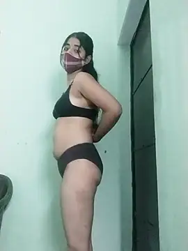 Snapshot of Kitti-Sharma chatting on 04-09-26, 01:50 Kitti-Sharma online show from 04-09-26, 01:50