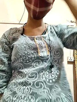 Snapshot of Kitti-Sharma chatting on 05-15-26, 06:00 Kitti-Sharma online show from 05-15-26, 06:00
