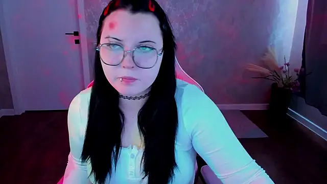 Kira G0ld online show from 04-04-26, 01:01