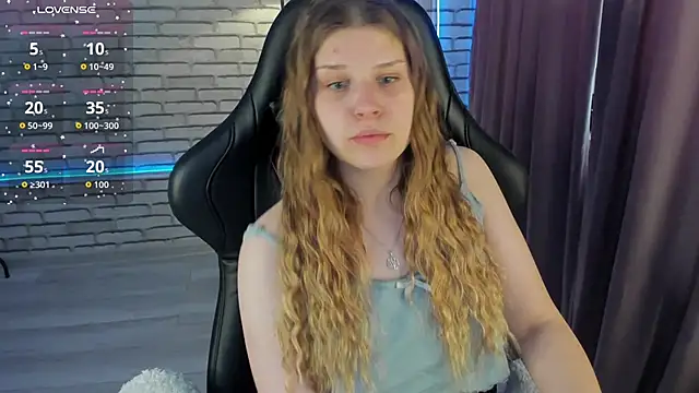 crispy amber online show from 02-22-26, 09:22