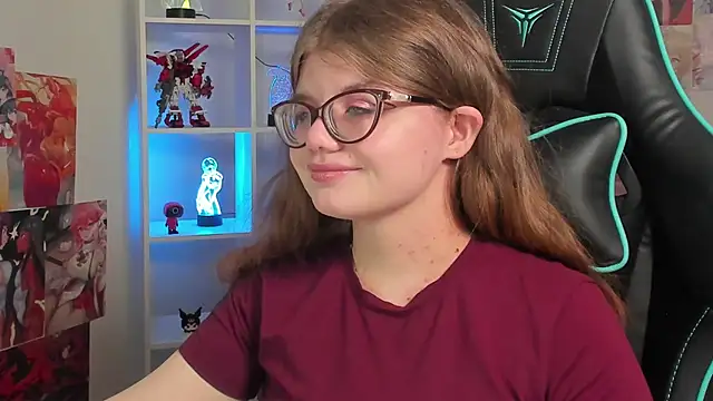 Snapshot of ChloeHalses chatting on 02-12-26, 05:18 ChloeHalses online show from 02-12-26, 05:18