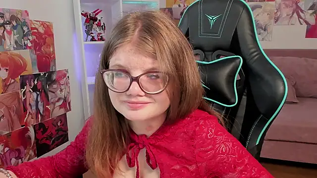 ChloeHalses online show from 03-27-26, 06:31