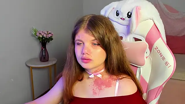 ChloeHalses online show from 06-16-26, 05:13