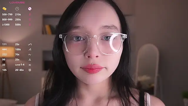 Snapshot of HannaHayles chatting on 02-10-26, 06:07 HannaHayles online show from 02-10-26, 06:07