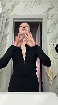 Velvet Hell online show from 04-13-26, 09:13