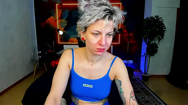 strip dancer online show from 03-02-26, 07:15