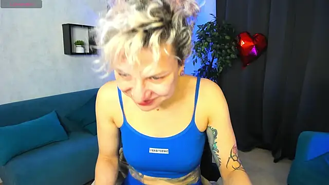 strip dancer online show from 03-01-26, 01:49